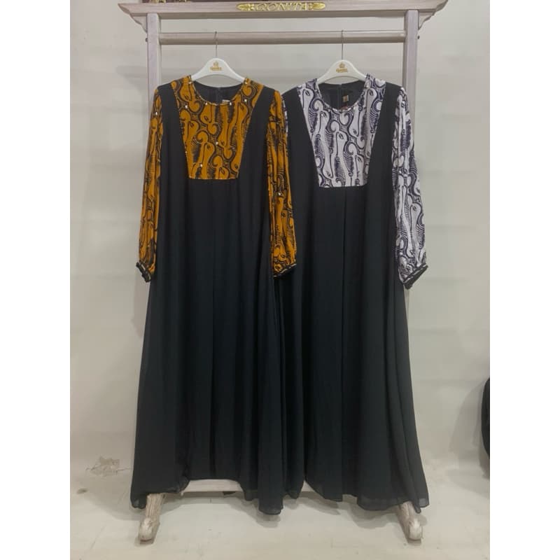 Gaun Aleea Sogan | Gaun Aleea Hitma Putih | Gaun Batik Klasik | Gaun Batik Berpayet | Gaun Batik Simple | Gaun Batik Elegant 7