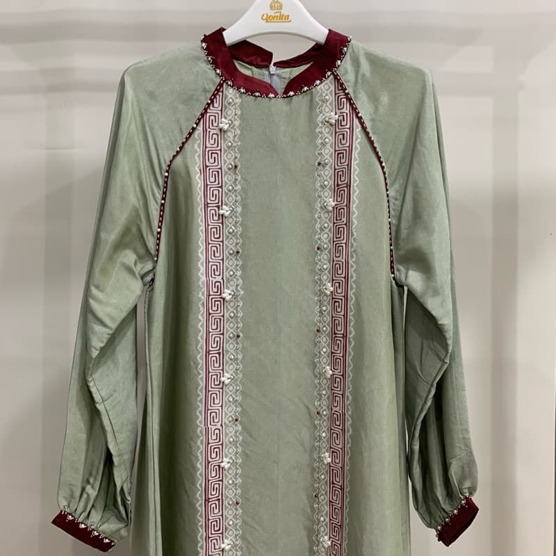 Gaun Emily - Gaun Batik Soft - Gaun Batik Berpayet - Gaun Simple - Gaun Elegant - Gaun Batik Cantik 5
