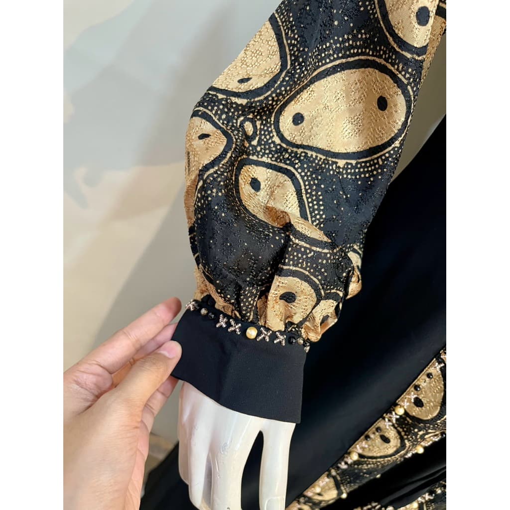 Gaun Karleta Sogan | Gaun Batik Klasik | Gaun Batik Sogan | Gaun Batik Elegant | Gaun Batik Simple | Gaun Batik Cantik 5