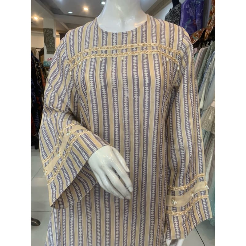 Gaun Leonora | Gaun Batik Soft | Gaun Batik Simple | Gaun Batik Berpayet | Gaun Batik Elegant | Gaun Batik Pesat 8