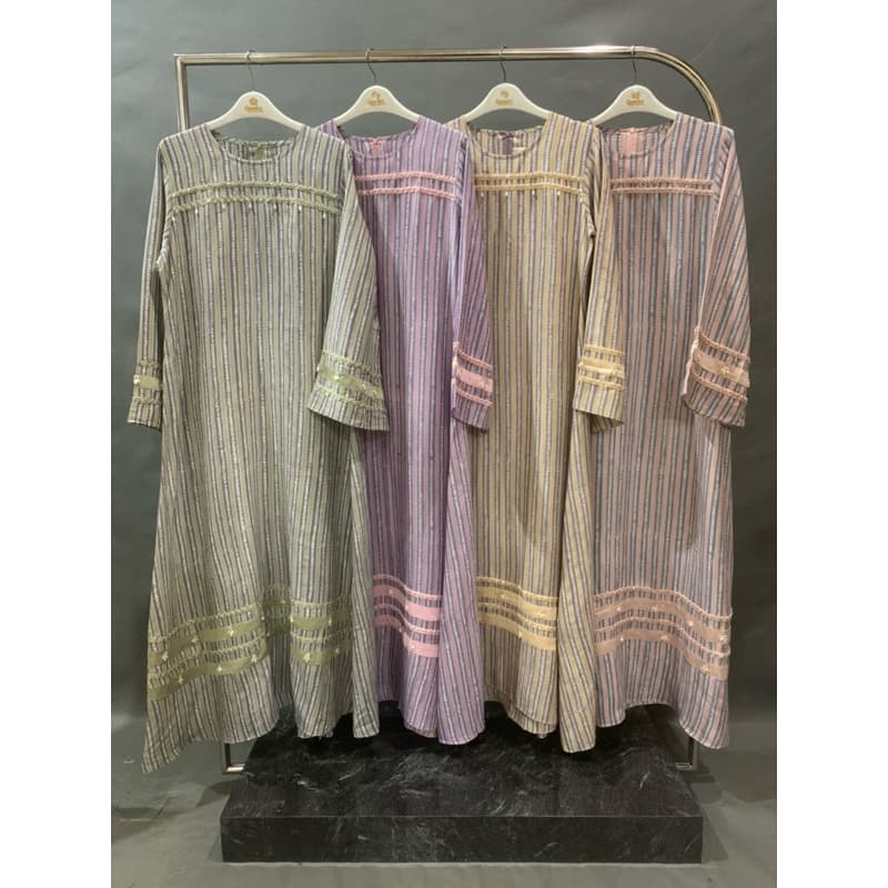 Gaun Leonora | Gaun Batik Soft | Gaun Batik Simple | Gaun Batik Berpayet | Gaun Batik Elegant | Gaun Batik Pesat 9