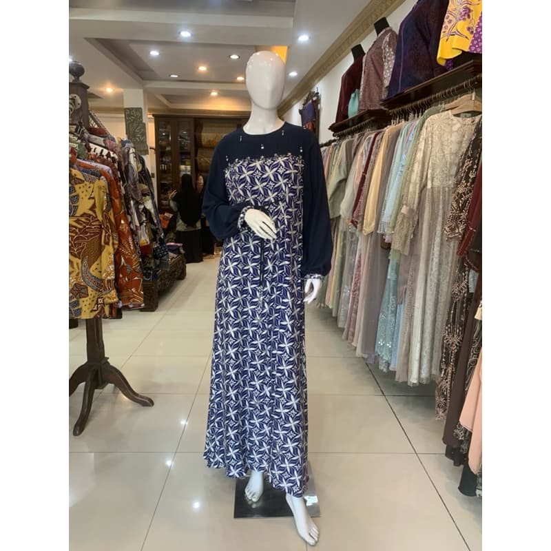 Gaun Naira BP | Gaun Batik Berpayet | Gaun Simple Elegant | Gaun Batik Klasik | Gaun Bold | Gaun Batik Kondangan