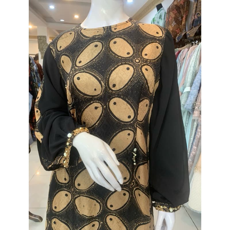 Gaun Nova Sogan | Gaun Batik Berpayet | Gaun Batik Elegant | Gaun Batik Pesta | Gaun Elegant 3