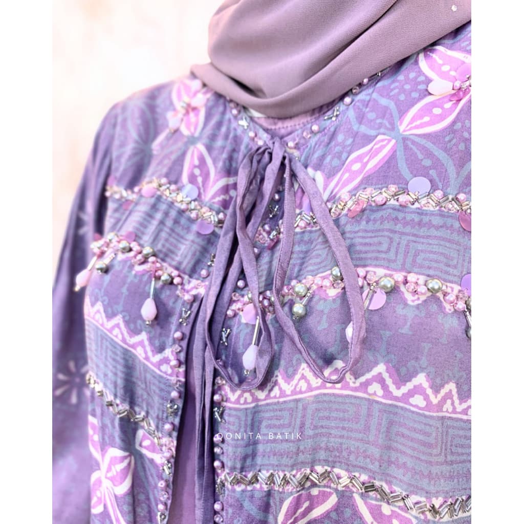 Gaun Outer Ganiya | Gaun Batik Berpayet | Gaun Batik Pesta | Gaun Elegant 4