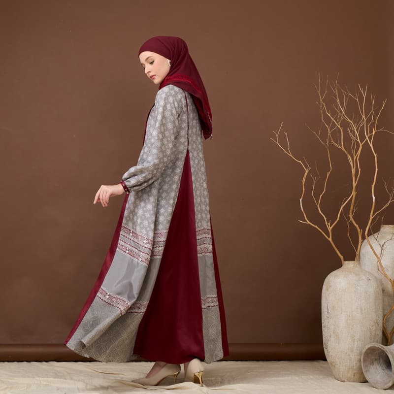 Gaun Pheony | Gaun Batik Berpayet | Gaun Elegant | Gaun Batik Formal 4
