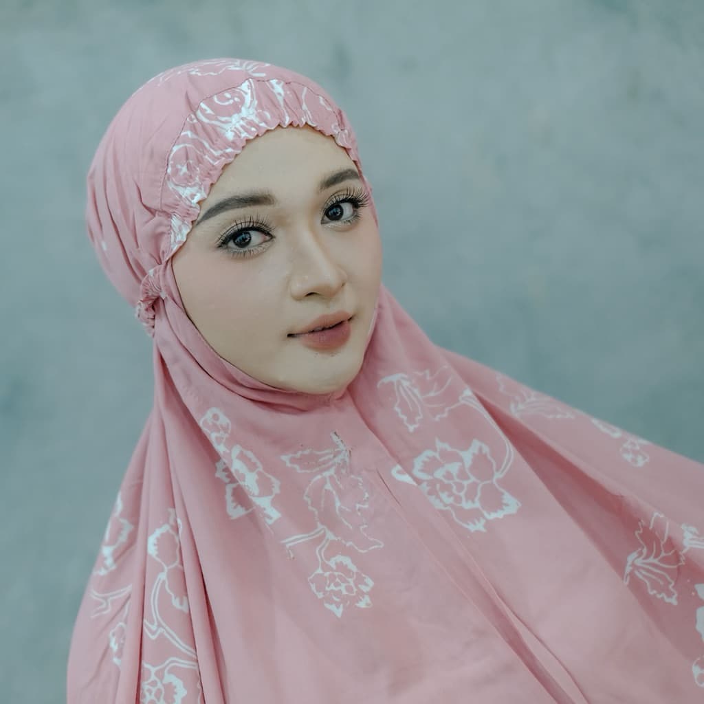 MukenaQonita | Mukena Batik Series | Mukena Adem dan Ringan | Ukuran Jumbo | Free Pouch Cantik | Bahan Rayon Santung 2