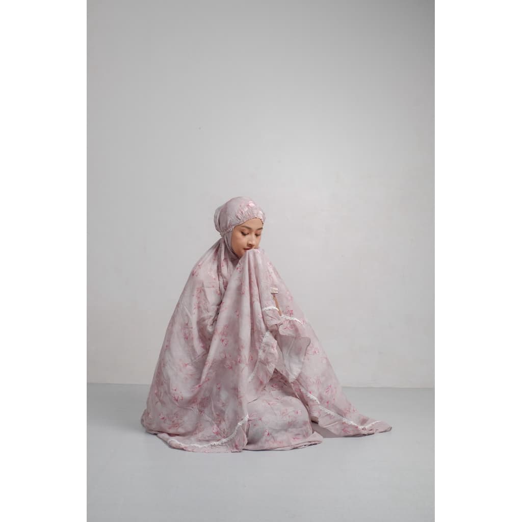 MukenaQonita | Mukena Paris Voal Series | Mukena Adem dan Ringan | Ukuran Jumbo | Super Flowy | Free Pouch Cantik (BAHAN PARIS VOAL PREMIUM) 3