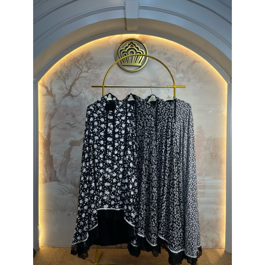 MukenaQonita | Mukena Urban Renda Hitam Putih Series | Mukena Jumbo | Adem dan Ringan | Free Pouch Cantik 3