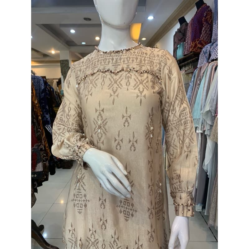 Qoni | Gaun Almira | Gaun Berpayet | Gaun Motif Bordir 2