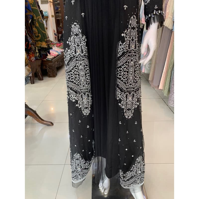 Qoni | Gaun Dayana | Gaun pesta premim | Gaun borkat | Gaun berpayet | Look simpel dan elegan. 5