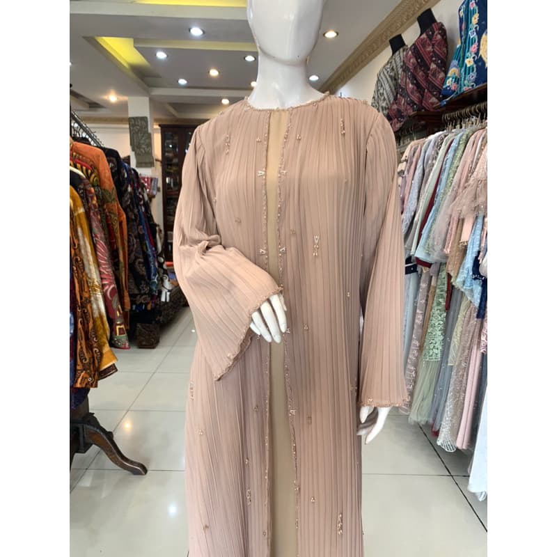 Qoni | Gaun Sabira | Gaun Daily Look | Gaun Premium | Look simpel | elgant | Gaun berpayet | Gaun mewah 2