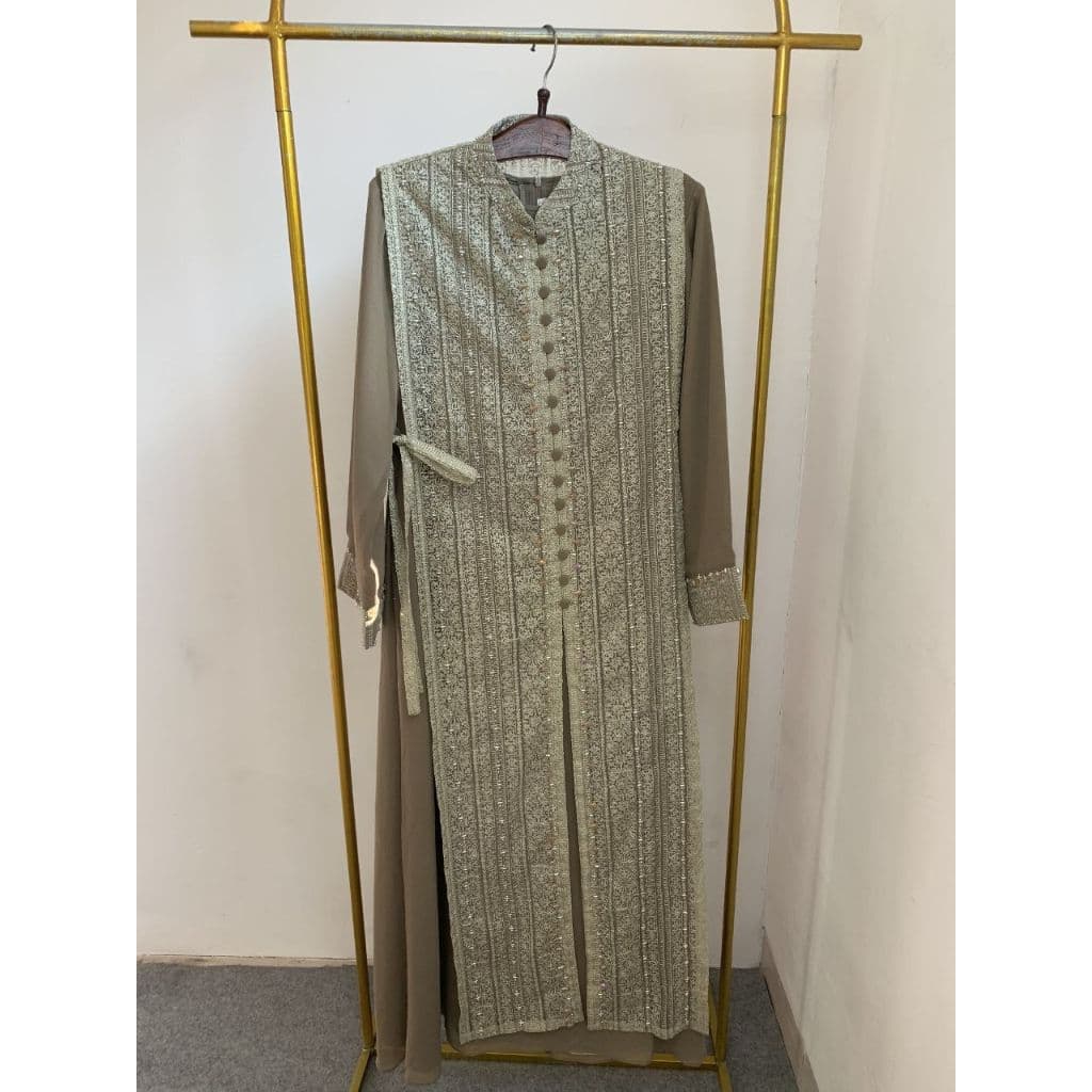 Qoni | Gaun Zaira | Gaun Elegan Desain Unik 8