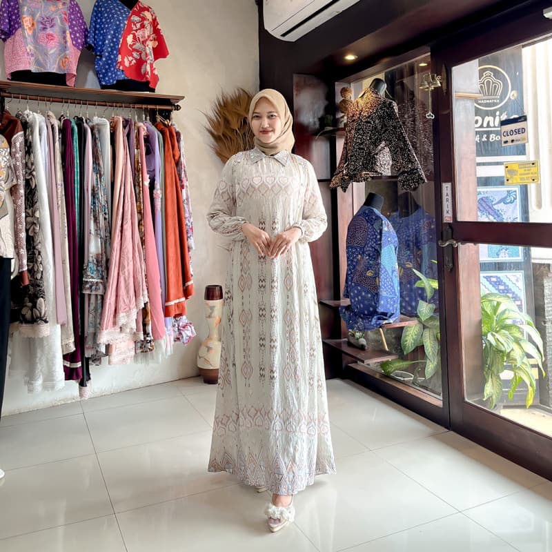 Qoni | Ld. Mazaya | Gaun Daily Look Premium | Gaun Bermotif Premium | Look Simple dan Elegan 3