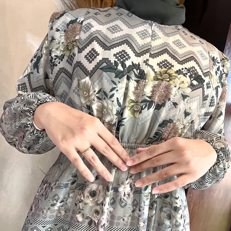 Qoni | Ld. Mikala Premium | Gaun Daily Look Premium | Look simpel dan elegan | Gaun full motif 3