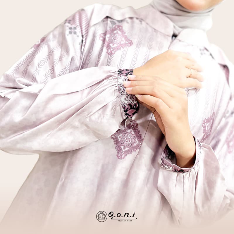 Qoni | Ld. Silk Zaura | Gaun Daily Look Premium | Gaun Bermotif Premium | Look Simple dan Elegan 3
