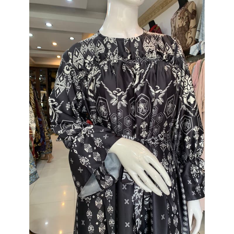Qoni | Ld Slik Gamali | Gaun Daily Look | Simpel Elegant 3