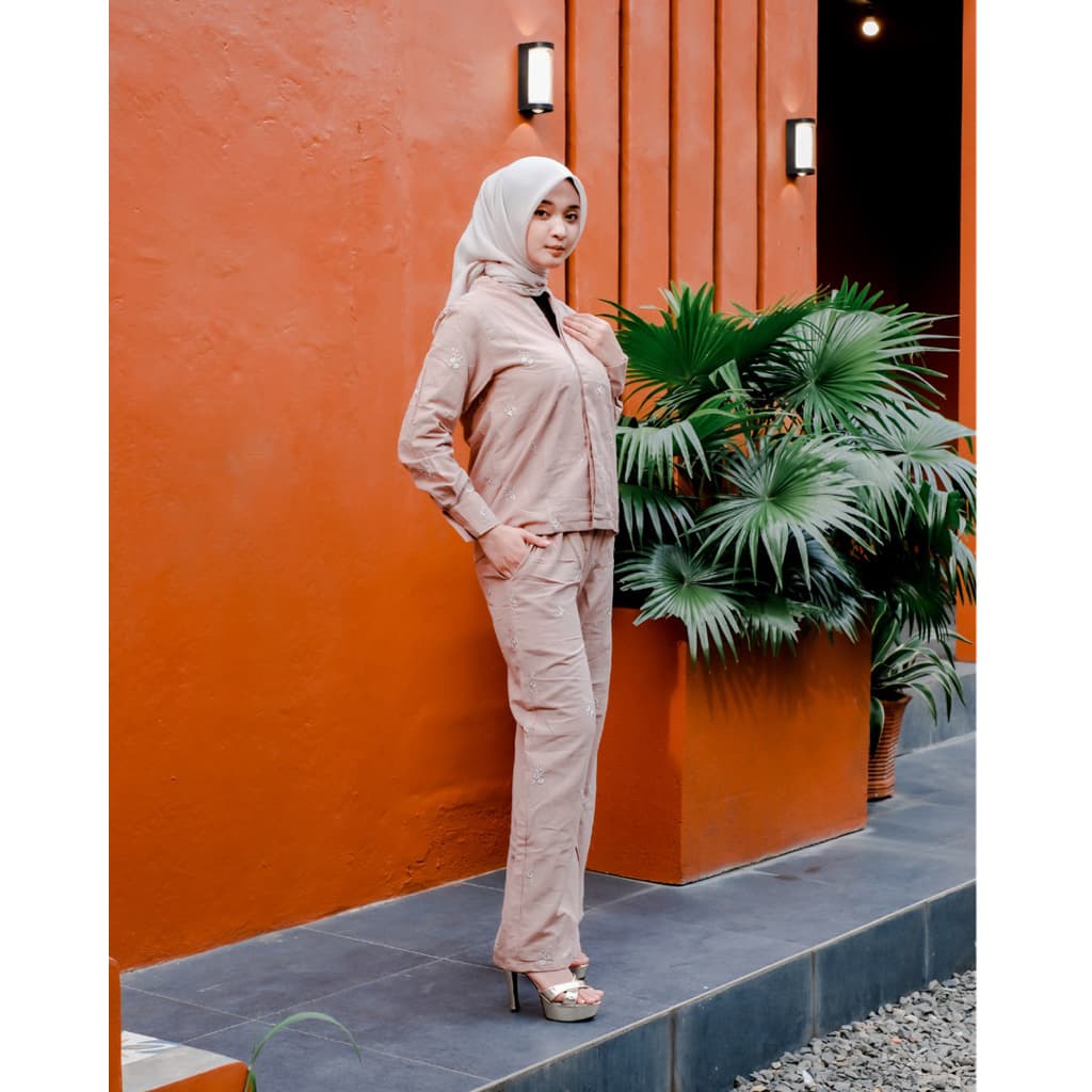 Qoni | Oneset Malda | Set Elegan Casual 2
