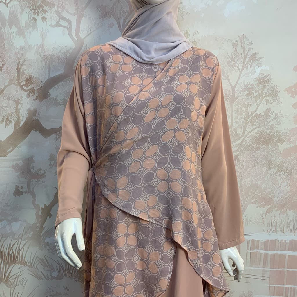 Qonita Batik Gaun Aisya - Simple Daily Dress Batik 5
