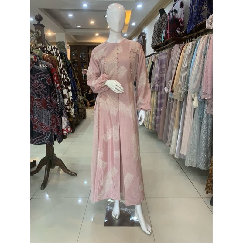 Qonita Batik | Gaun Athiya Mk Soft | Gaun Batik Berpayet