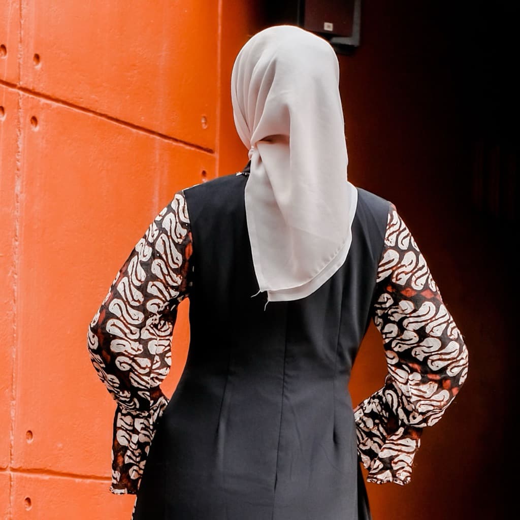 Qonita Batik | Gaun Kalisha | Gaun Batik Berpayet Premium 5
