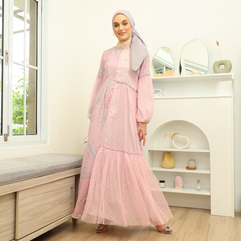 Qonita Batik Gaun Rusyila - Gaun Batik Soft Payet
