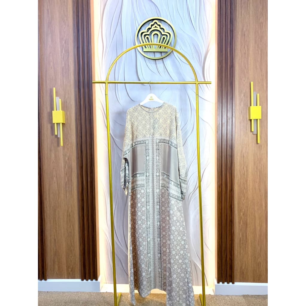Qonita Batik | Gaun Shaila | Gaun Batik Soft | Gaun Batik Cantik | Gaun Batik Berpayet | Gaun Kaftan 7