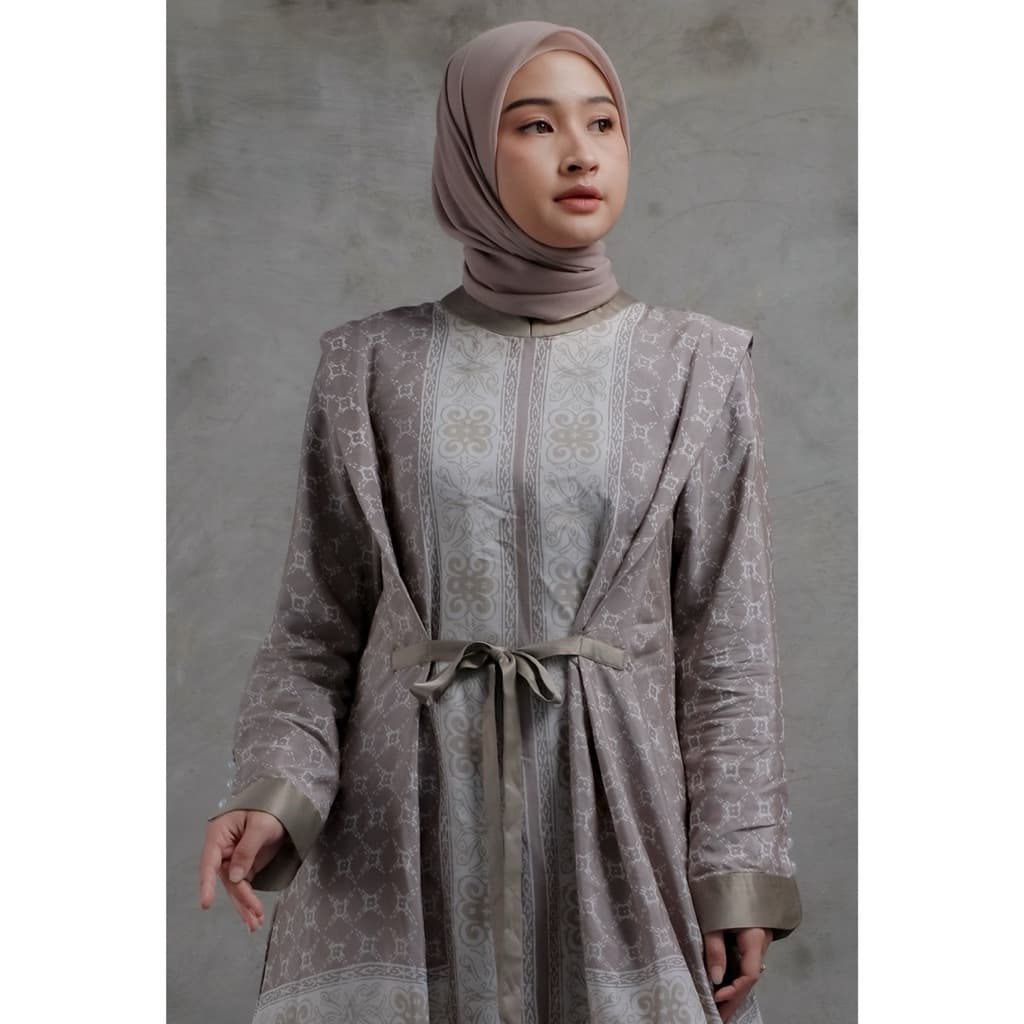 Qonita Batik Gaun Tanisha - Simple Elegant Dress Batik 3