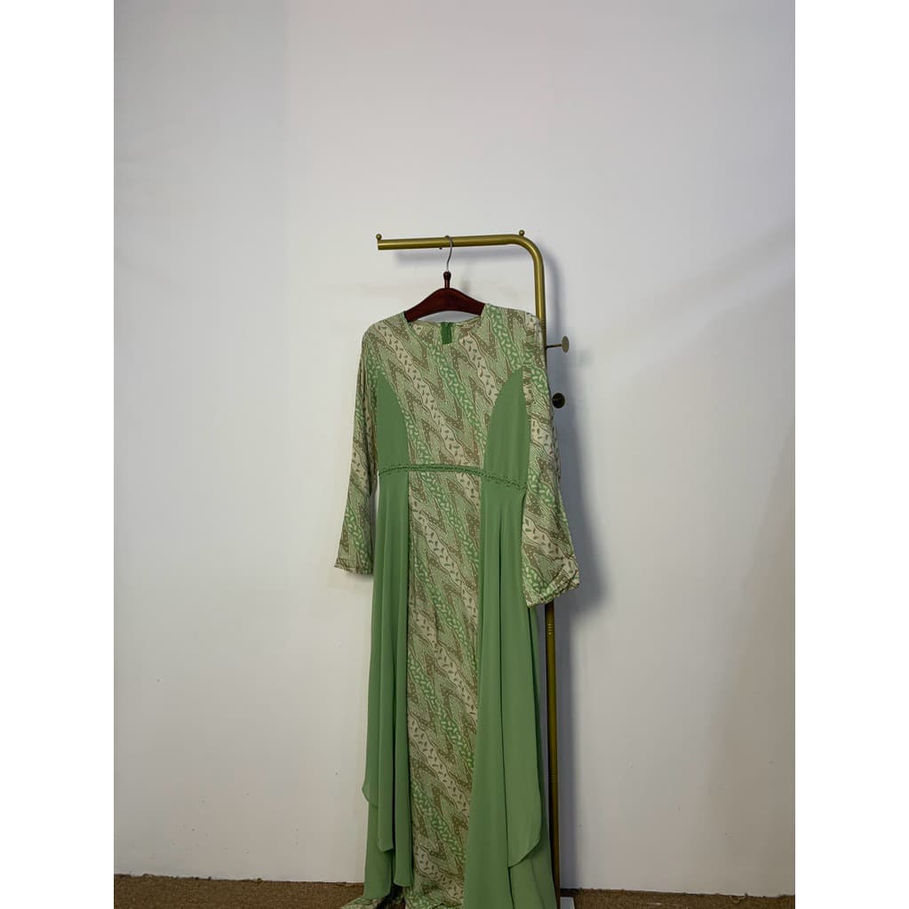 Qonita Batik Gaun Zaara 6