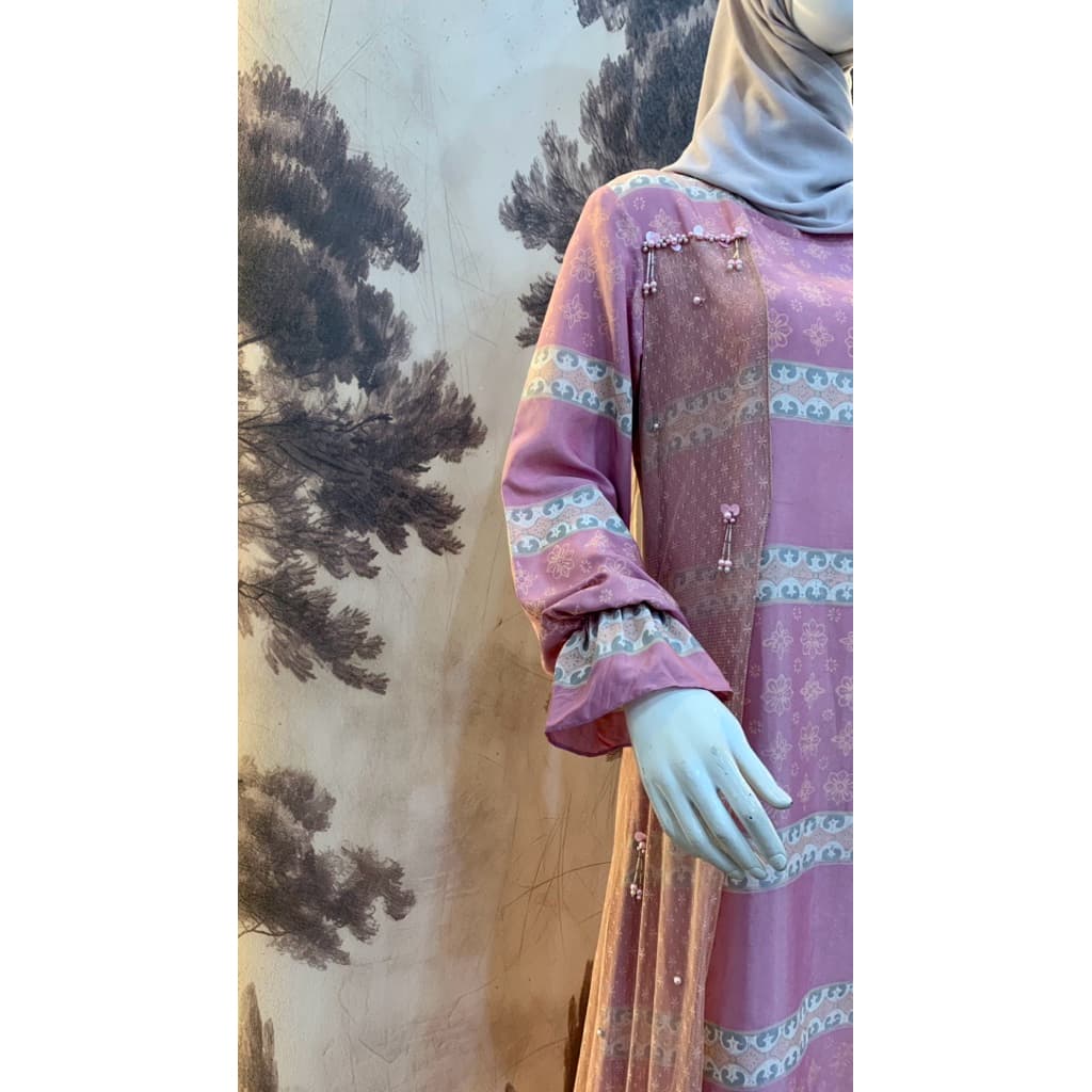 Qonita Batik | Ld. Emira | Dress Batik Berpayet | Dress Cantik | Dress Kondangan 3