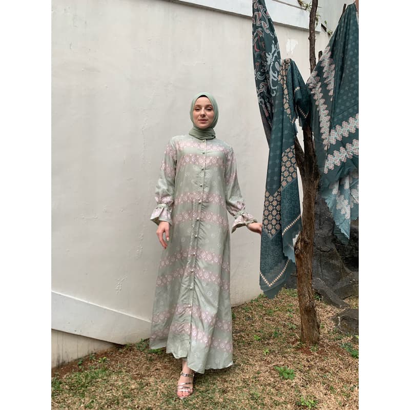 Qonita Batik - Ld. Razetta